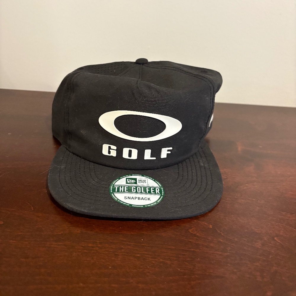 Brand New Black Oakley Golf Hat